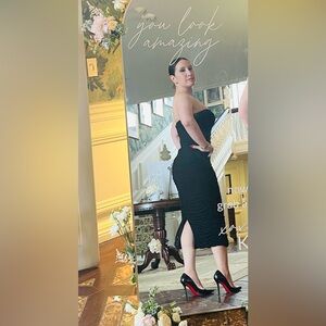 Dress the Population - Heather Center Ruched Strapless Body-Con Dress